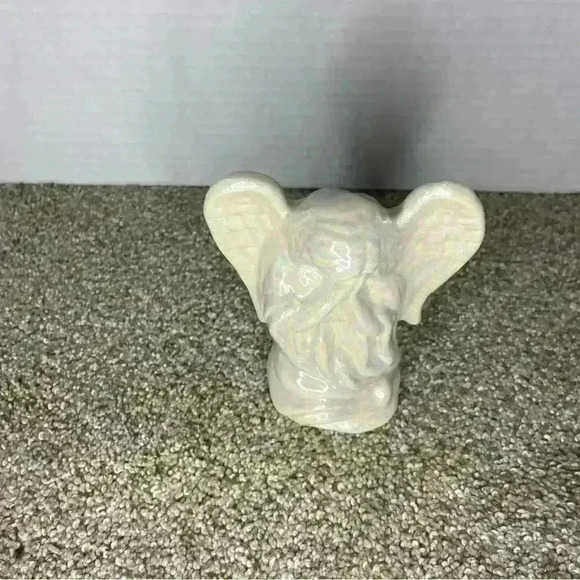 Iridescent Praying Angel Figurine 4.5” Tall, kneeling in prayer - Picture 5 of 8